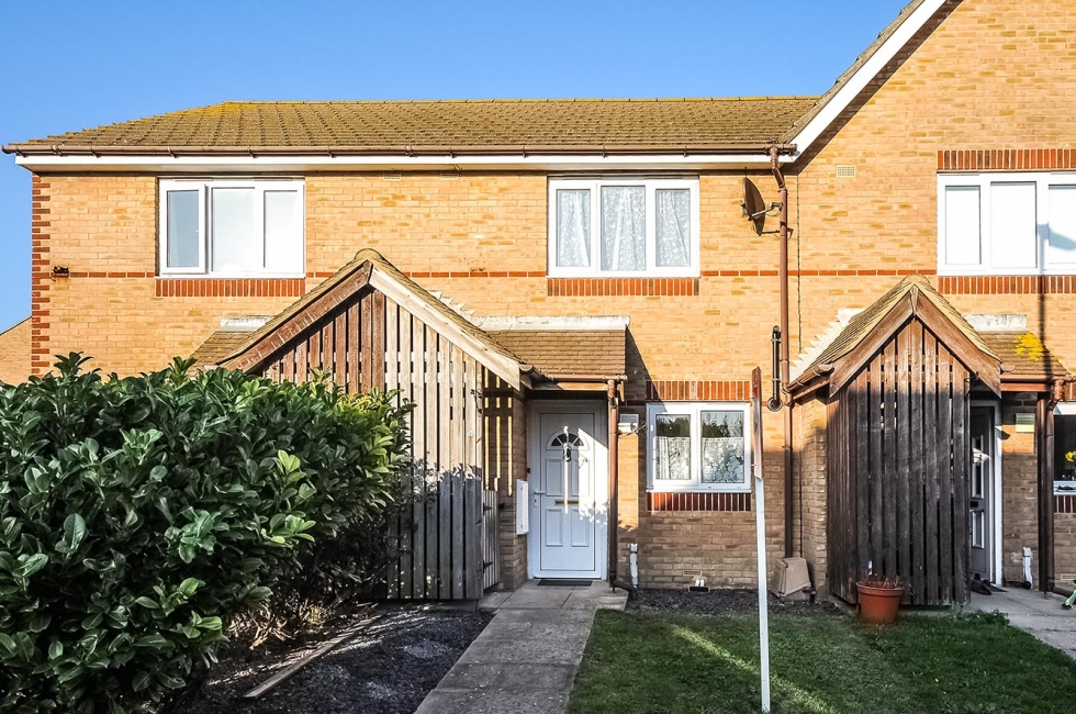 Property for Sale, Bracklesham Bay 4 Manton Close Baileys Estate Agent